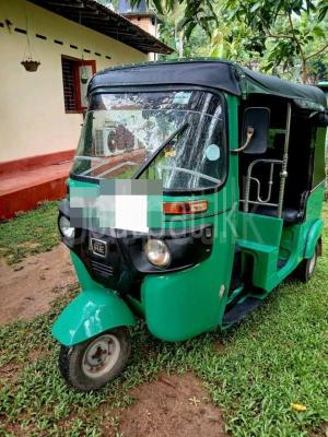 Bajaj 4 stroke 2016 - பயன்படுத்தப்பட்டது முச்சக்கர வண்டி sale in Sri Lanka - patpat.lk