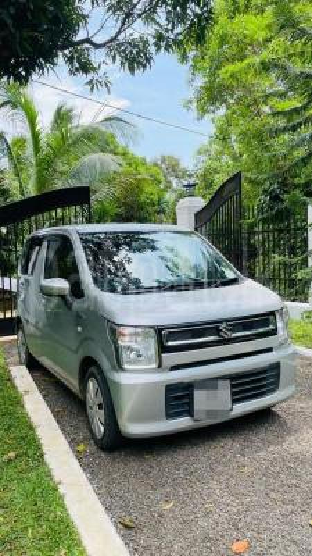 Suzuki Wagon R 2017 -  කාර් sale in Sri Lanka - patpat.lk