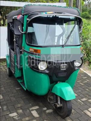 Bajaj Three Wheel 2014