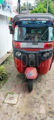 Bajaj Three Wheel 2016