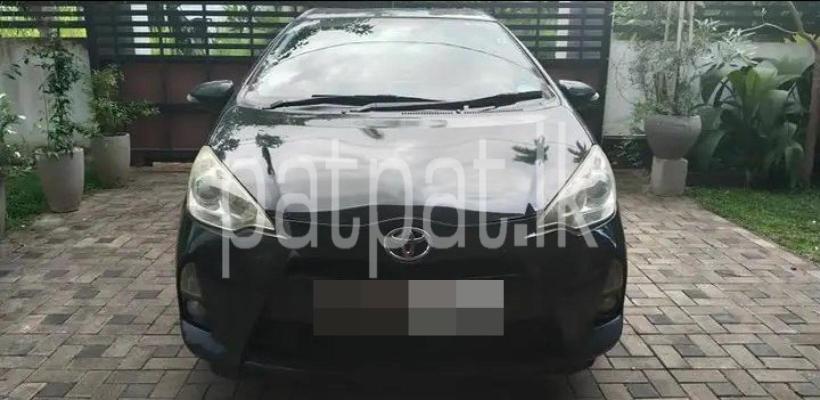 Toyota Aqua 2013 - பயன்படுத்தப்பட்டது கார் sale in Sri Lanka - patpat.lk