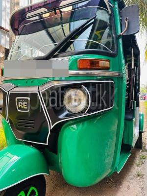 Bajaj Three Wheel 2015