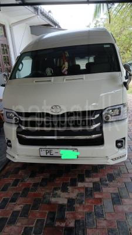 Toyota Hiace 2018 -  වෑන් රථය sale in Sri Lanka - patpat.lk