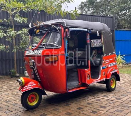 Bajaj Three Wheel 2009