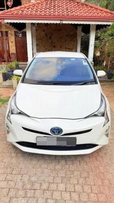 Toyota Prius 2016 - பயன்படுத்தப்பட்டது கார் sale in Sri Lanka - patpat.lk