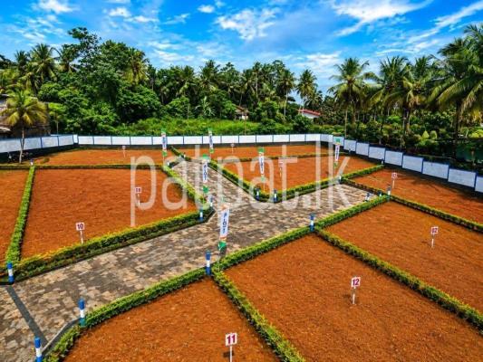 Residential Land for Sale in Bandaragama