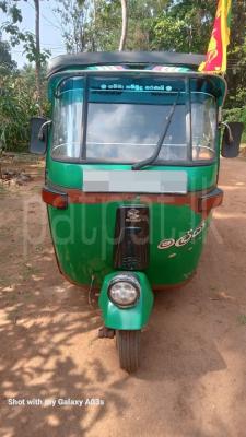 Bajaj Three Wheel 2008