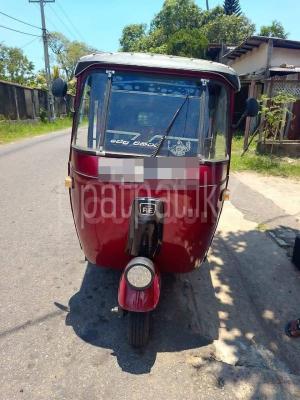 Bajaj Three Wheel 2005 - பயன்படுத்தப்பட்டது முச்சக்கர வண்டி sale in Sri Lanka - patpat.lk