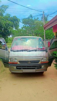 Toyota Hiace 1997 - Used Van sale in Sri Lanka - patpat.lk