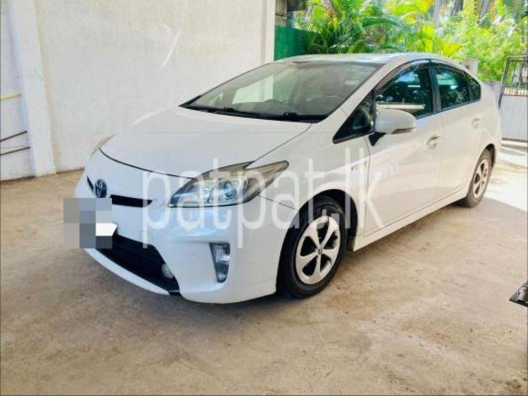 Toyota Prius 2013 -  கார் sale in Sri Lanka - patpat.lk