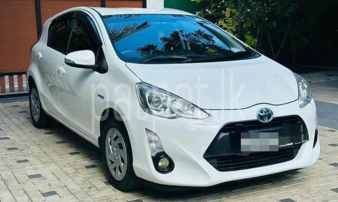 Toyota Aqua 2014 - Used Car sale in Sri Lanka - patpat.lk