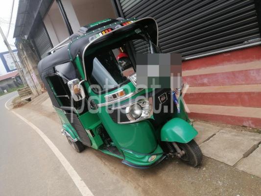 Bajaj 4 stroke 2016 - Used Three wheeler sale in Sri Lanka - patpat.lk
