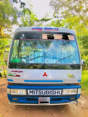 Mitsubishi Fuso 1988