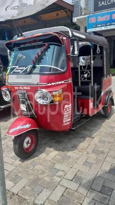 Bajaj Three Wheel 2013