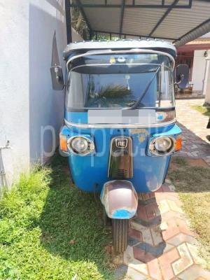 Bajaj Three Wheel 2011