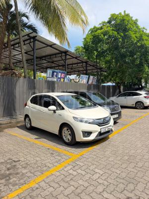 Honda Fit 2014 - பயன்படுத்தப்பட்டது கார் sale in Sri Lanka - patpat.lk