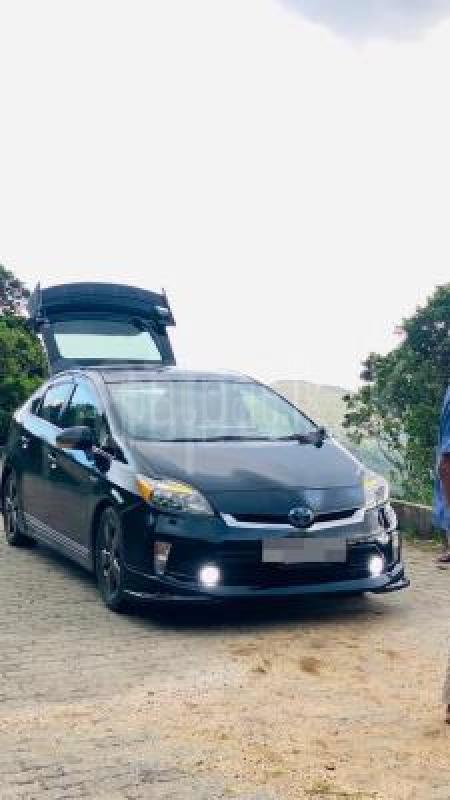Toyota Prius 2013 -  கார் sale in Sri Lanka - patpat.lk