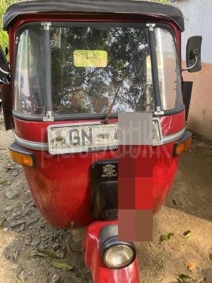 Bajaj Three Wheel 2003 - භාවිතා කරන ලද ත්‍රිරෝද රථය sale in Sri Lanka - patpat.lk