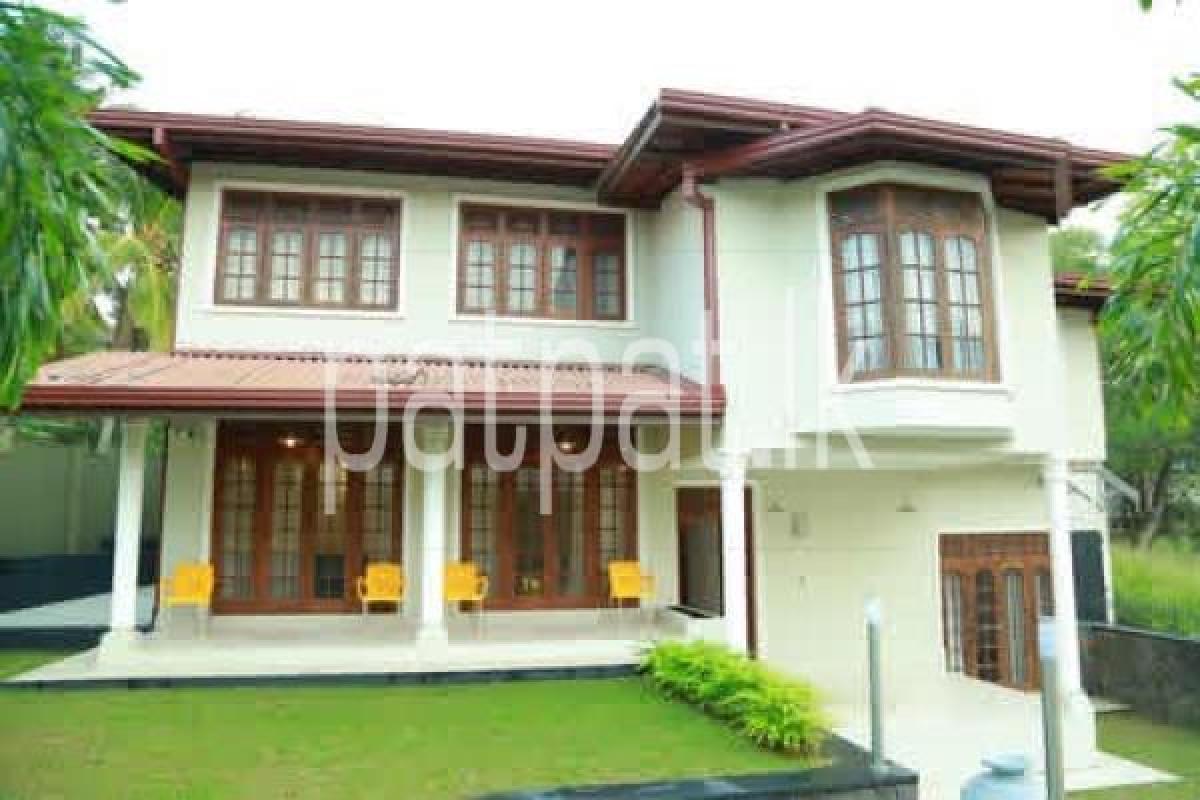 House for Sale in Talawatugoda
