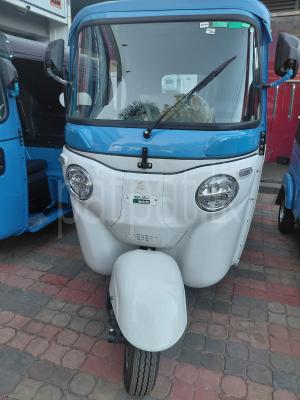Bajaj Three Wheel 2026