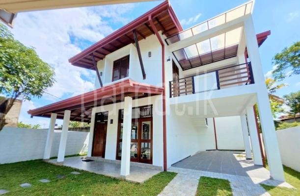 House for Sale in Boralesgamuwa