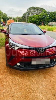 Toyota CHR 2017 - Used SUV sale in Sri Lanka - patpat.lk