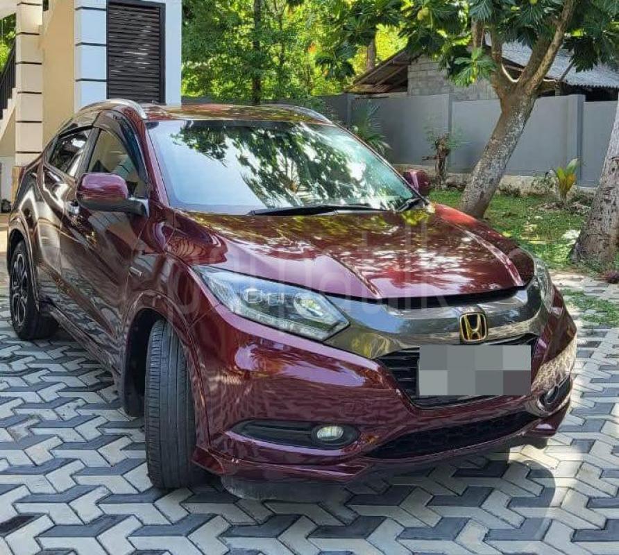 Honda Vezel 2014 -  SUV රථය sale in Sri Lanka - patpat.lk