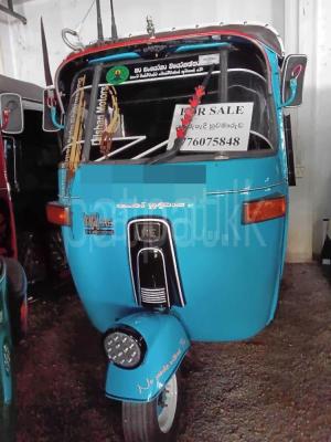 Bajaj Three Wheel 2004