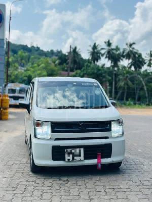 Suzuki Wagon R 2017 - மறுசீரமைக்கப்பட்டது கார் sale in Sri Lanka - patpat.lk