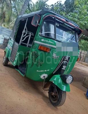 Bajaj Three Wheel 2004