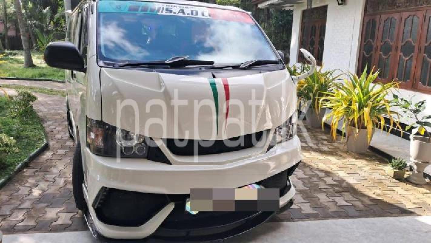 Toyota Grand Hiace 2014 -  வேன் sale in Sri Lanka - patpat.lk