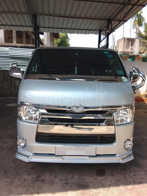 Toyota Hiace 2007 - භාවිතා කරන ලද වෑන් රථය sale in Sri Lanka - patpat.lk