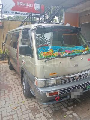 Nissan Caravan 2001 - பயன்படுத்தப்பட்டது வேன் sale in Sri Lanka - patpat.lk