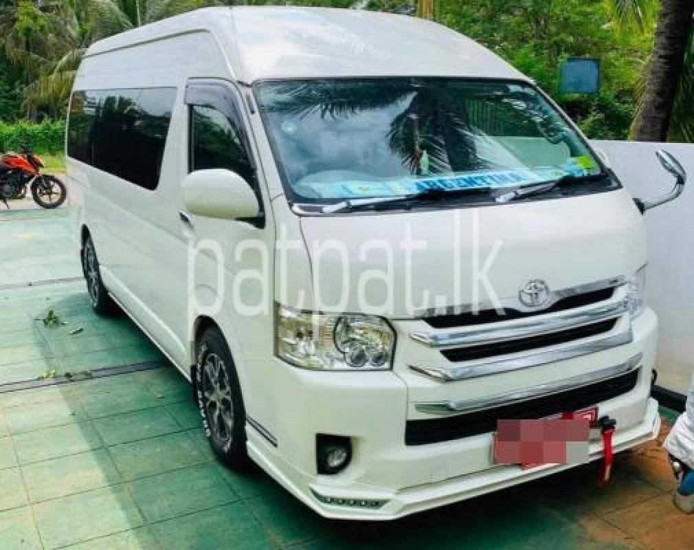 Toyota Hiace 2017 - භාවිතා කරන ලද වෑන් රථය sale in Sri Lanka - patpat.lk