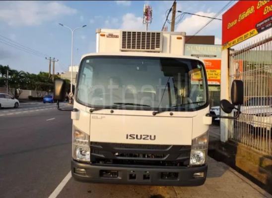 Isuzu ELF 2019