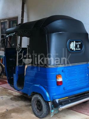 Bajaj Three Wheel 2010