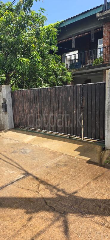 Sliding Gate