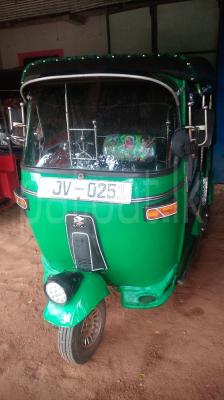 Bajaj Three Wheel 2003