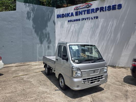 Nissan Clipper 2022 - மறுசீரமைக்கப்பட்டது டிரக் sale in Sri Lanka - patpat.lk