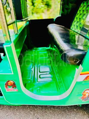 Bajaj Three Wheel 2013 - භාවිතා කරන ලද ත්‍රිරෝද රථය sale in Sri Lanka - patpat.lk