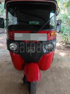 Bajaj 4 stroke 2015 -  Three wheeler sale in Sri Lanka - patpat.lk