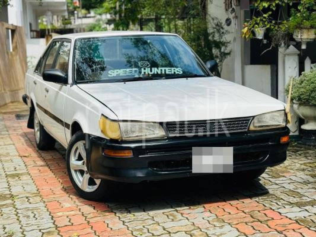 Toyota Carina 1984 - Used Car sale in Sri Lanka - patpat.lk