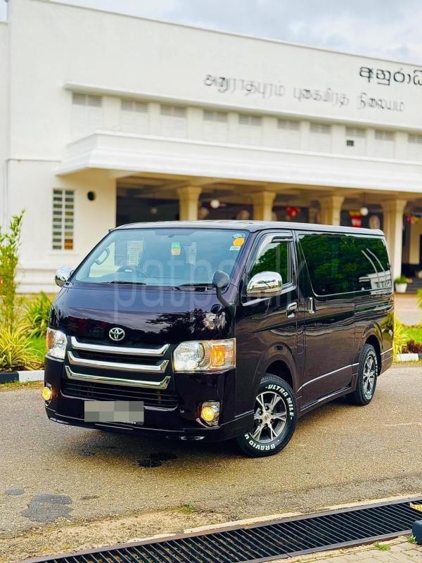 Toyota Hiace 2015 - භාවිතා කරන ලද වෑන් රථය sale in Sri Lanka - patpat.lk