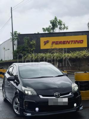 Toyota PRIUS S TOURUING 2012 - பயன்படுத்தப்பட்டது கார் sale in Sri Lanka - patpat.lk