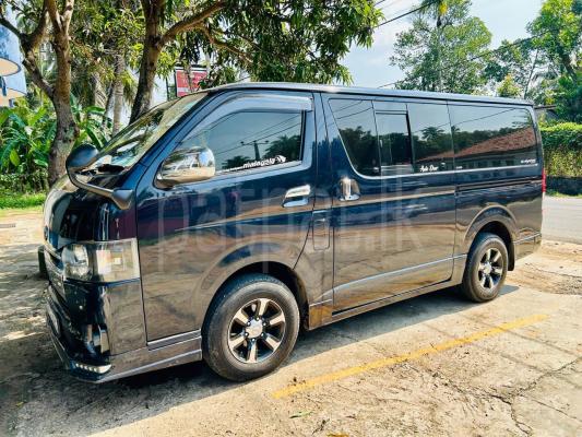 Toyota Hiace 2013 - பயன்படுத்தப்பட்டது வேன் sale in Sri Lanka - patpat.lk