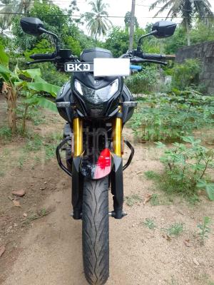 Hero Hunk 2025 - பயன்படுத்தப்பட்டது பைக் sale in Sri Lanka - patpat.lk