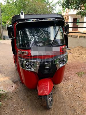 Bajaj 4 stroke 2016 - භාවිතා කරන ලද ත්‍රිරෝද රථය sale in Sri Lanka - patpat.lk
