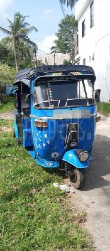 Bajaj 2 stroke 2006 -  Three wheeler sale in Sri Lanka - patpat.lk