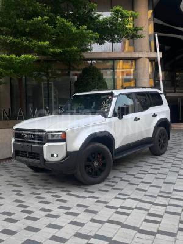 Toyota Land Cruiser 2024 -  SUV රථය sale in Sri Lanka - patpat.lk