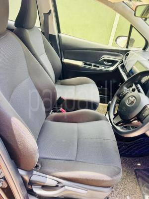 Toyota Vitz 2016 - பயன்படுத்தப்பட்டது கார் sale in Sri Lanka - patpat.lk